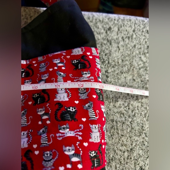 BonEful FABRIC FQ Cotton Quilt Red Black White B&W Kitty Cat Cartoon Heart Bag - Picture 8 of 10